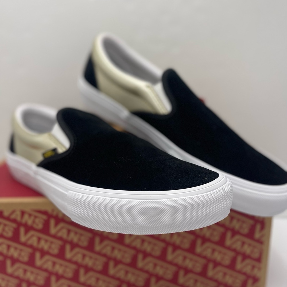 Vans Men’s Slip-On Pro (Shake Junt) Black/Gold Sneakers
VN0A347V13L - Picture 4 of 16
